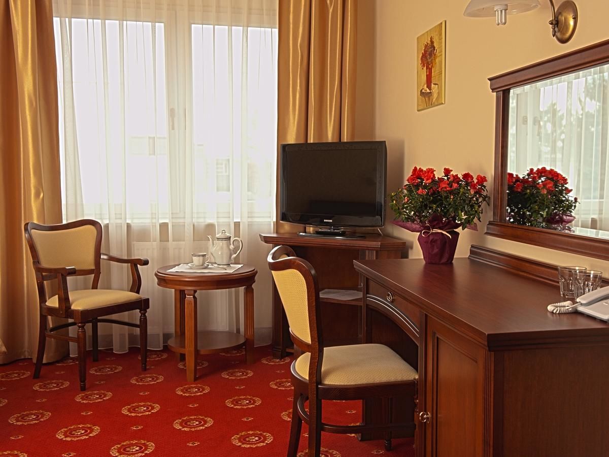 Отель Hotel Arkadia Royal Варшава-12